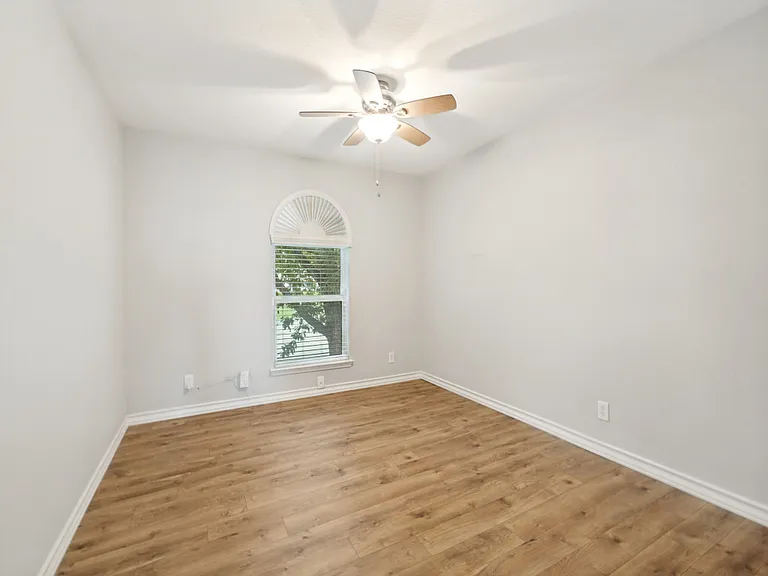 2226 Lotus Blossom St — Photo 5