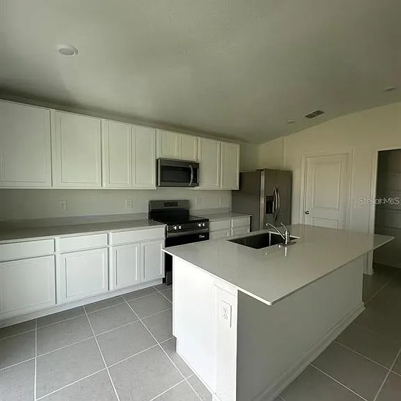 2366 McKinley Dr — Photo 6