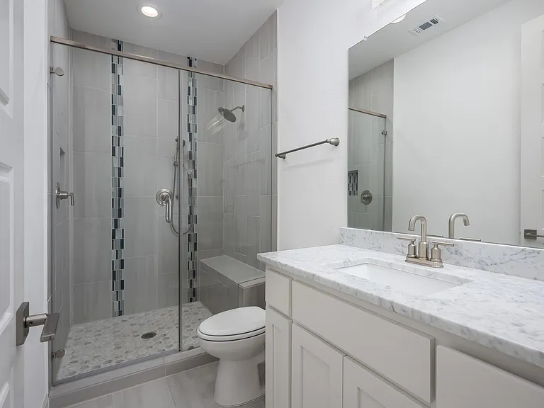 2502 Sunset Vista Cir — Photo 23