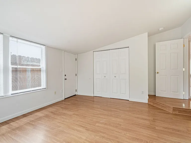 6830 SE 50th Ave — Photo 18