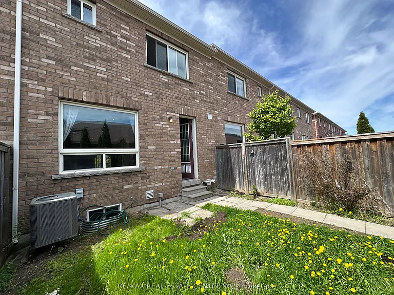 2491 Postmaster Dr — Photo 31