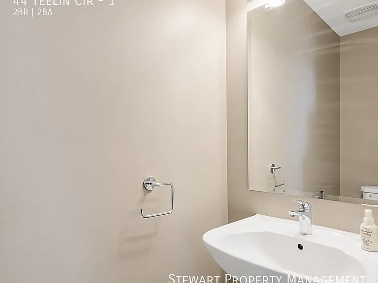 44 Teelin Cir #1 — Photo 12