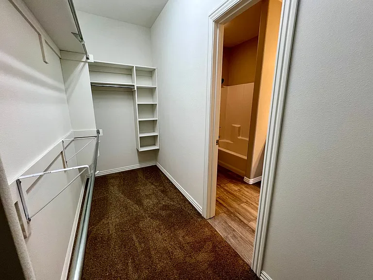 9809 Mylea Cir — Photo 9