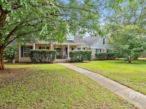 9874 Sommerset Dr, Daphne, AL 36526