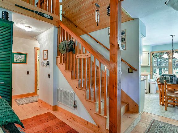 4th image of 49 Sierra Cir