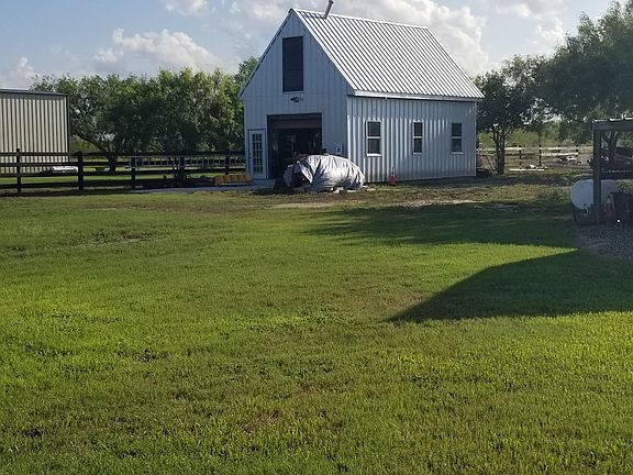  800sqft workshop with lg. loft