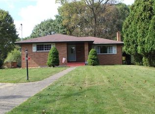 310 McClellan Dr, Pittsburgh, PA 15236