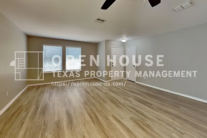 13717 Canyon Ranch Rd — Photo 3