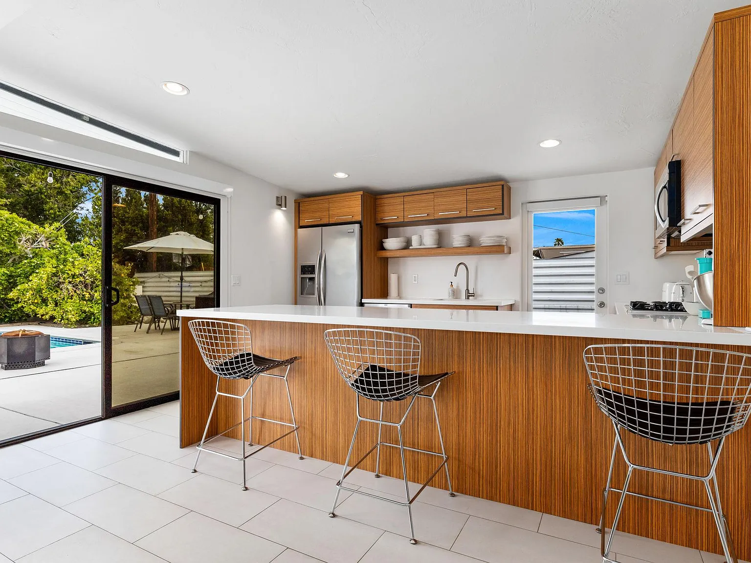 2 bed, 1316 sqft, $5,500 — Photo 3