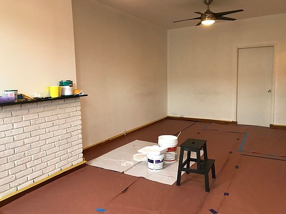 4th image of 213 N Henry St #2