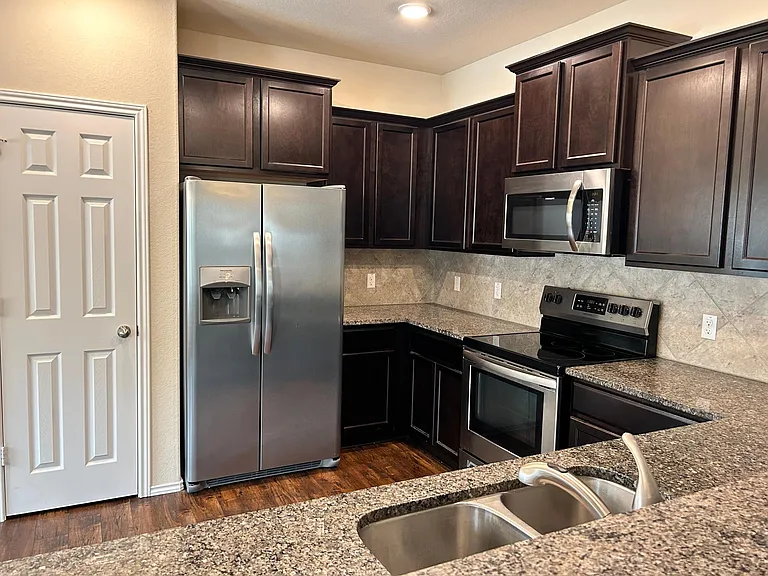 1309 Juneberry Park Dr — Photo 8