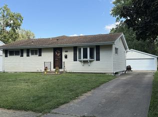 2016 N 24th St, Springfield, IL 62702