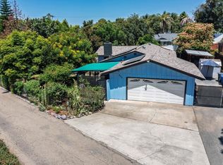 620 Sunset Dr, Vista, CA 92081