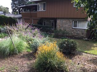 712 Alameda St, Altadena, CA 91001