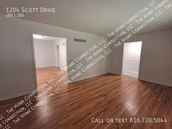 5th image of 1204 Scott Dr