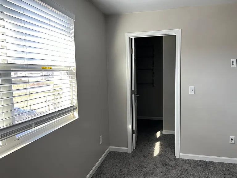 107 Chesapeake Ct — Photo 28