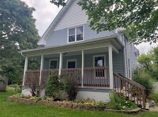 251 Foote St SW, Cedar Rapids, IA 52404