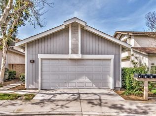 88 Bridgeport, Irvine, CA 92620