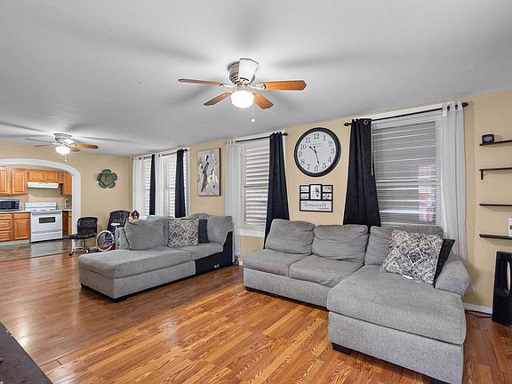 2nd image of 4810 Avenue K