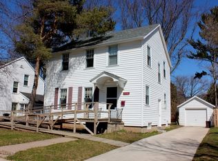 1110 W Oklahoma St, Appleton, WI 54914