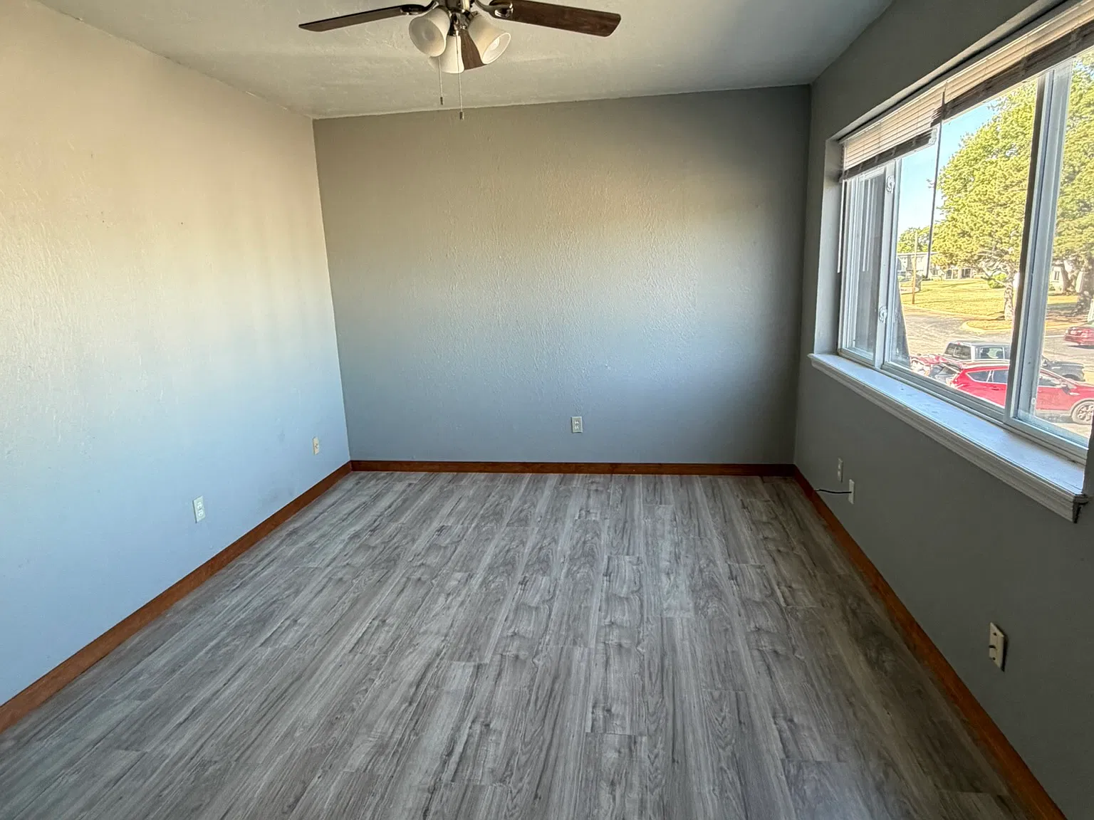 3 bed, 2.5 bath, 1200 sqft, $1,100 — Photo 4