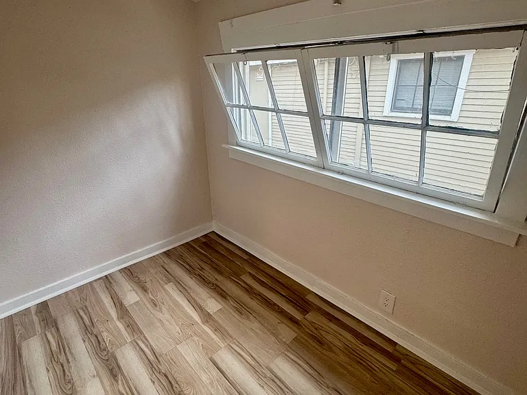 21 Bonfoy Ave #1 — Photo 9