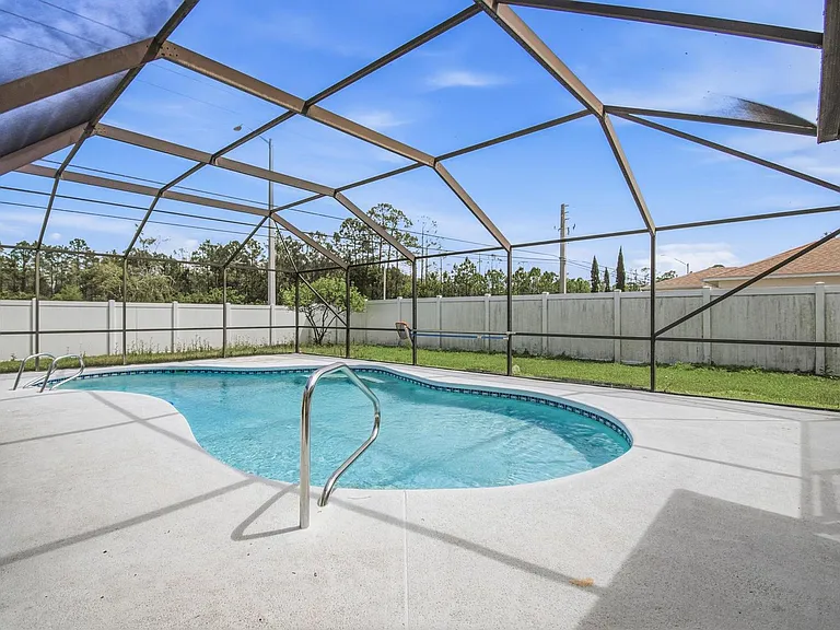 38 E Diamond Dr — Photo 11