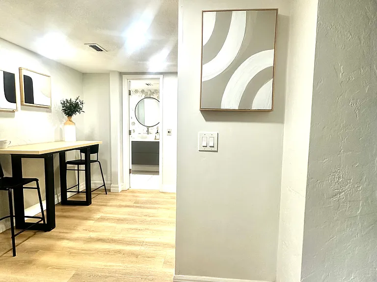707 Olde Camelot Cir — Photo 18