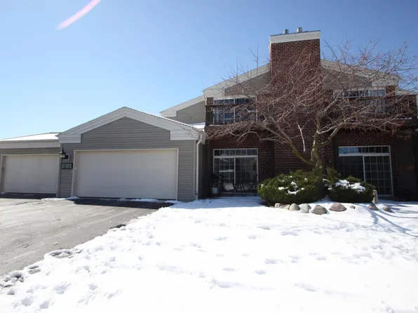 N16W26539 Golf View Ln, Pewaukee, WI 53072