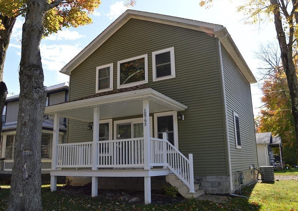 1st image of 10793 Woodland Ave