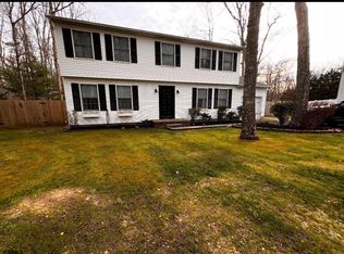 414 S Camelback Dr, Galloway, NJ 08205
