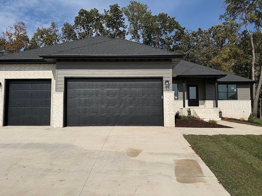 1st image of 5555 E Wild Horse Drive