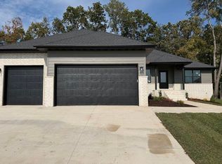 5555 E Wild Horse Drive, Springfield, MO 65802