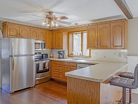 5th image of 11A Longwood Ave