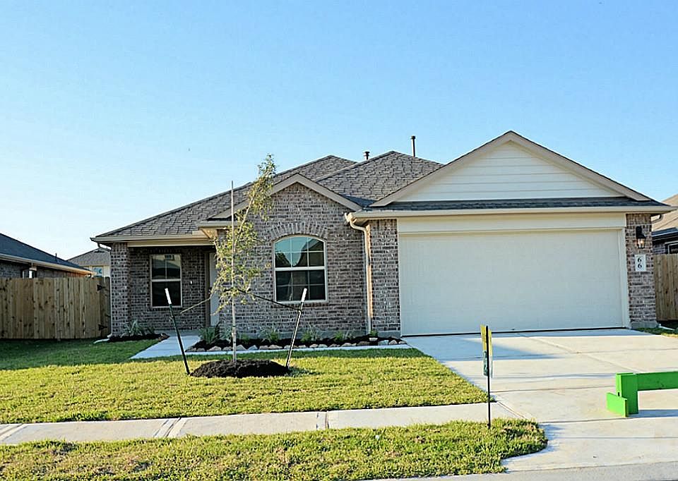 1st image of 66 Palm Grove Dr