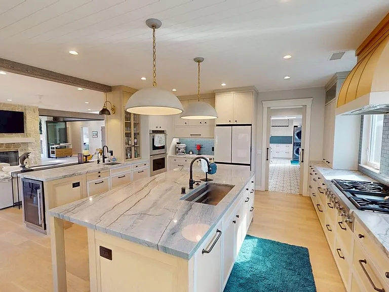 750 Balboa Ave — Photo 14