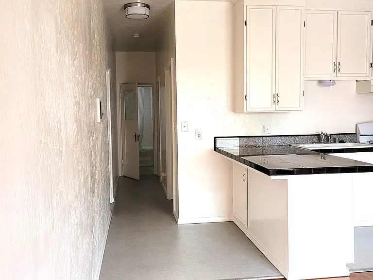 712 Santa Rita Pl #D — Photo 9