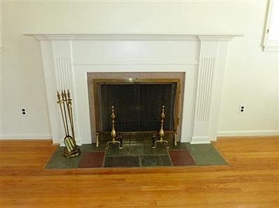 5th image of 20936 Kenmore Ave
