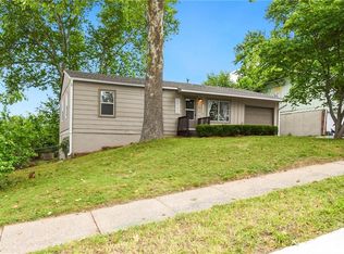 8260 Armstrong Ave, Kansas City, KS 66112