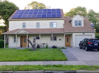 24 Caldon Path, Newton, MA 02459