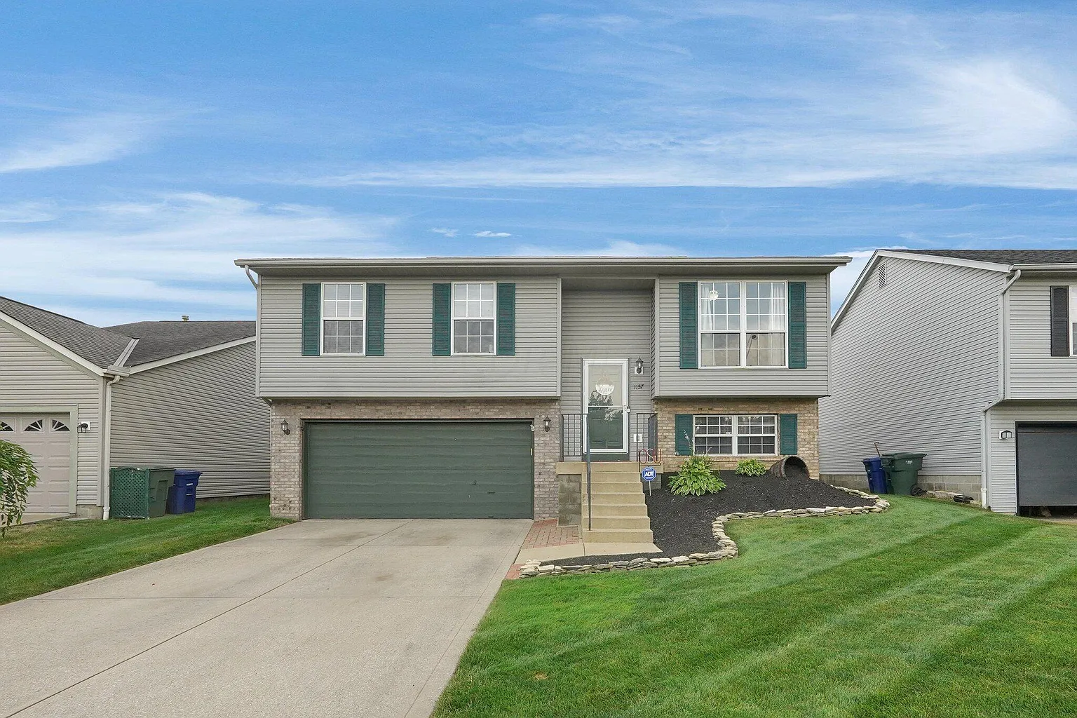 1157 Rendezvous Ln photo 1