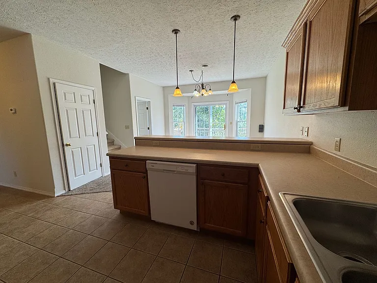 318 Carmel Valley Way — Photo 9