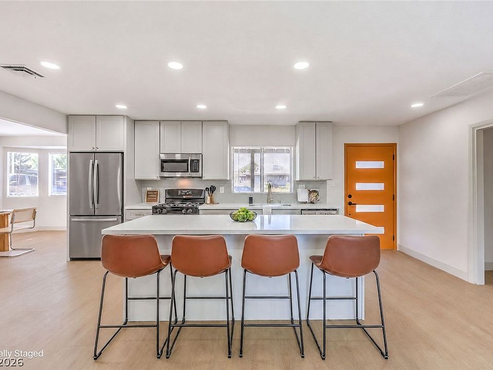 1st image of 1004 Baker Ave