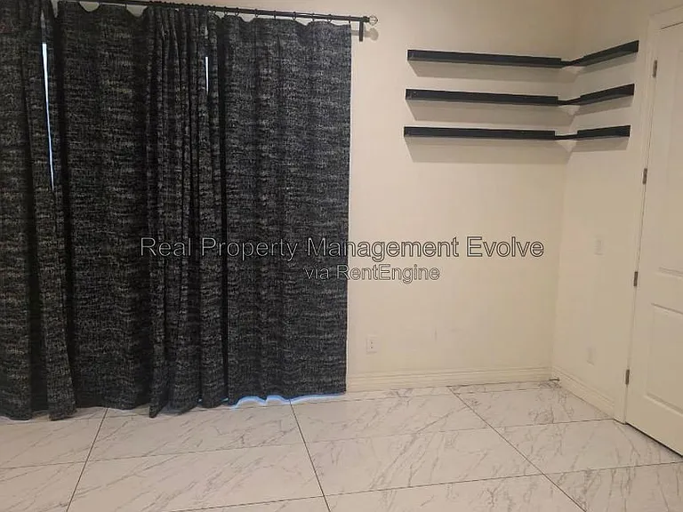 2307 E Mahogany Pl — Photo 36