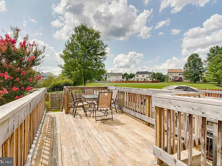 2110 Cedar Barn Way — Photo 10