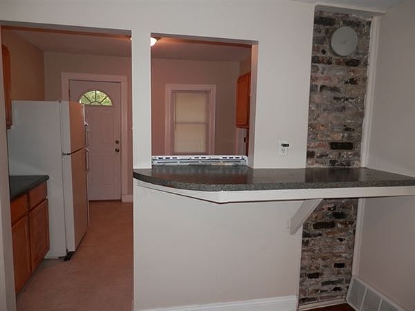 Dining Room-Snack Bar Pass thru