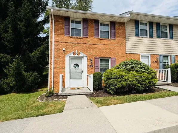 369 New Kent Rd, Blacksburg, VA 24060