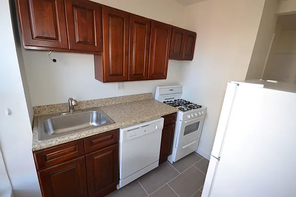 Rented by Bold New York | media 10