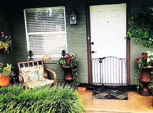 821 Wisconsin St, Geronimo, OK 73543