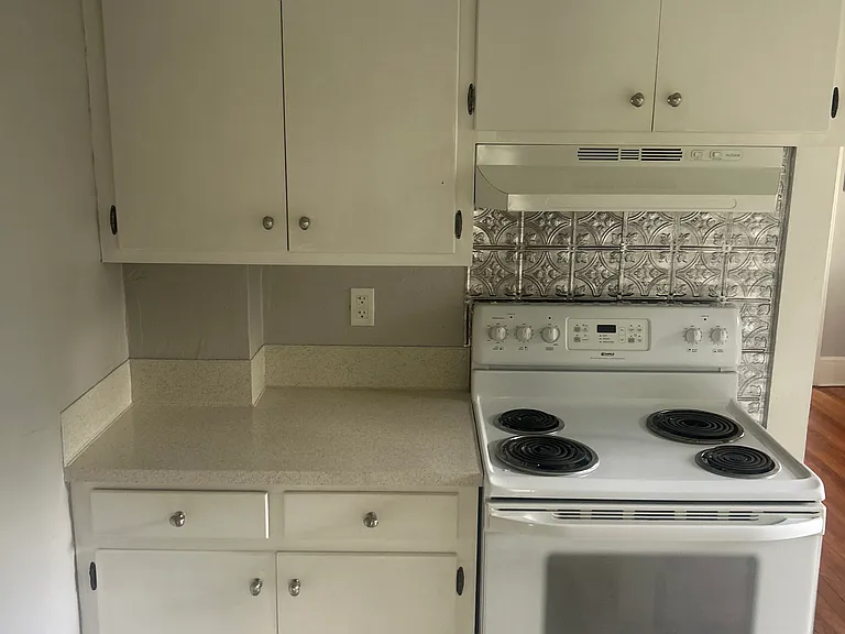 5 Kentucky Ave SE — Photo 6